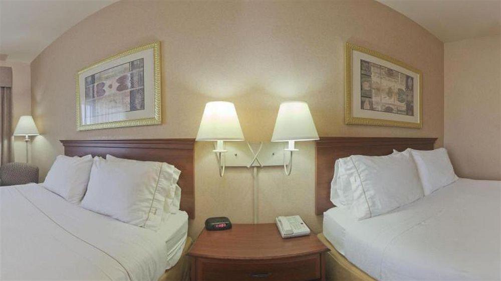 Holiday Inn Express Hotel & Suites Gillette By Ihg Extérieur photo