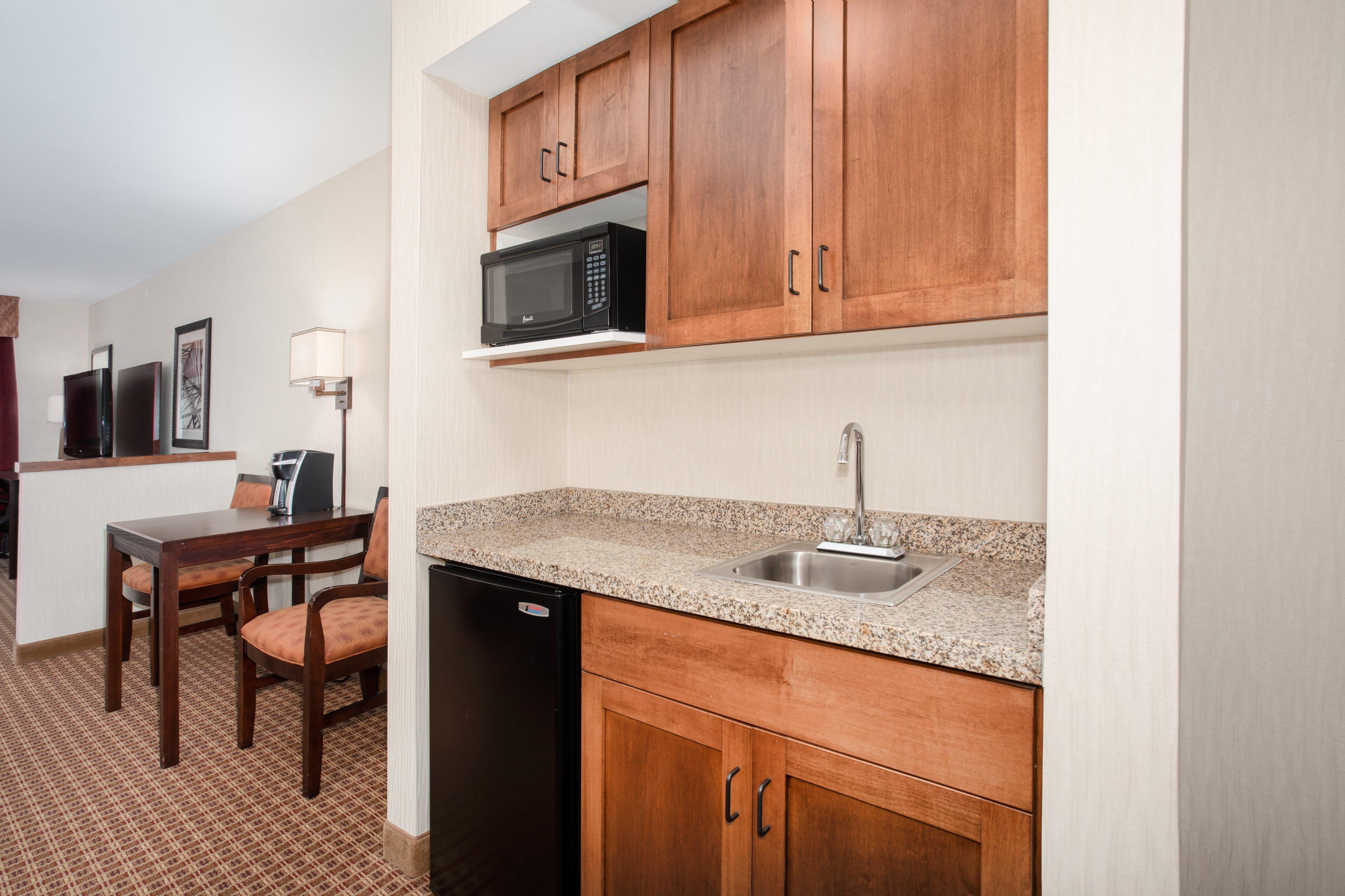 Holiday Inn Express Hotel & Suites Gillette By Ihg Extérieur photo